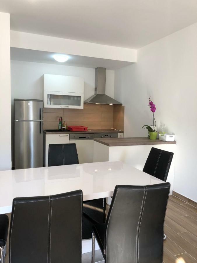 Apartments Dona Cres Eksteriør billede